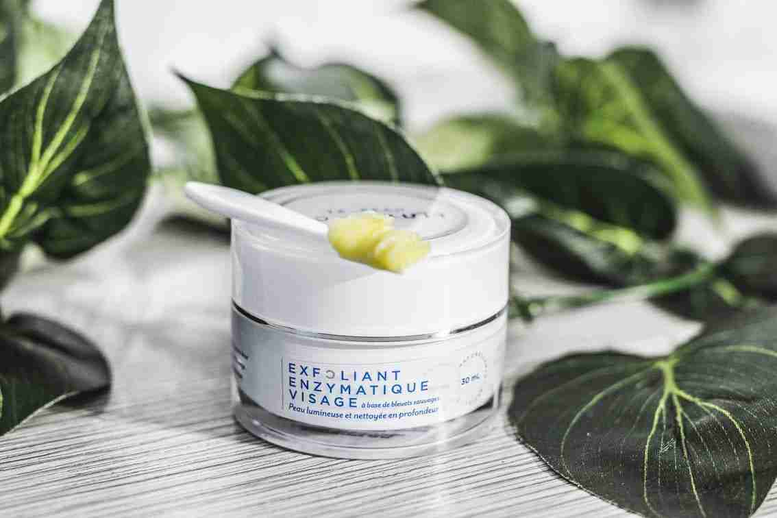 Zoom sur : l’exfoliant enzymatique